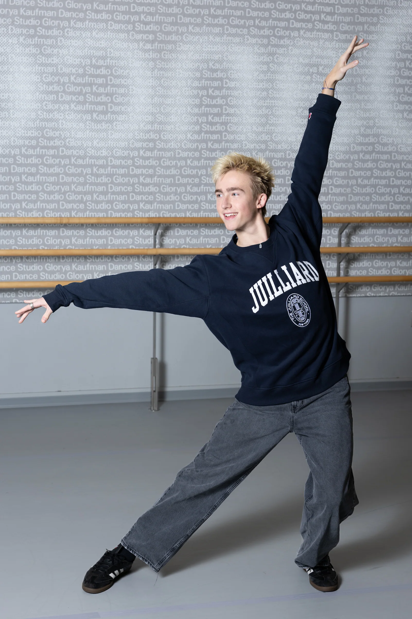 Sweatshirt: 1991 Embroidered Crew - Image 8